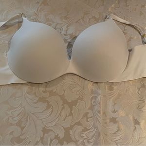 Victoria’s Secret “Incredible” Bra